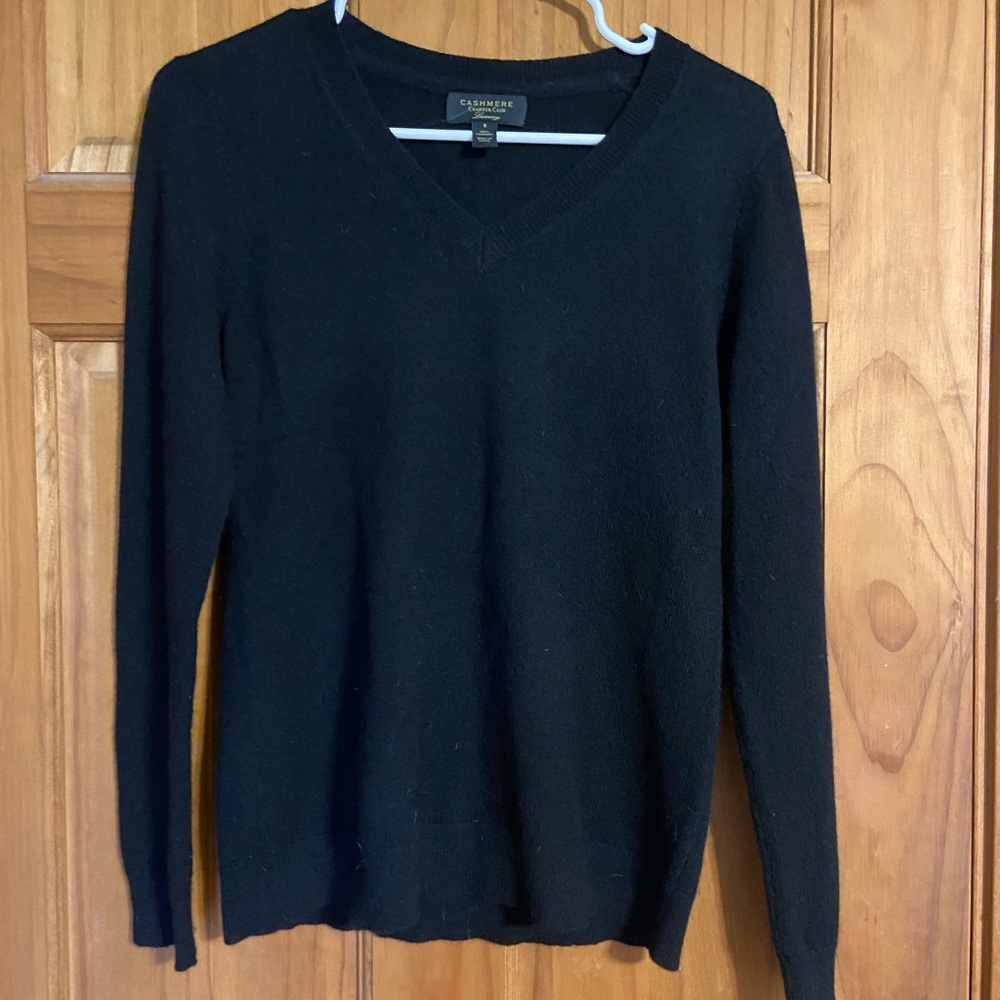 Black CASHMERE long sleeve sweater. BNWOT